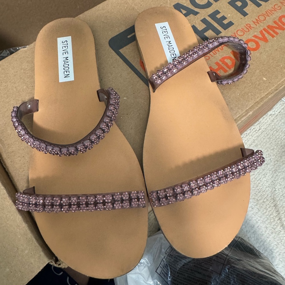 Steve Madden pink-ish/Purple-ish colored Rhinestone Sandals size 8